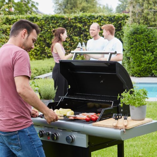 BC-GAS-2002 Barbecook BC-GAS-2002 Spring 3112 gázgrill, tárolóval, 133x57x115cm