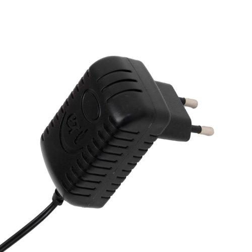 DRM_16 Home DRM 16 dioráma, fehér ház, LED, fenyőfa, beltéri