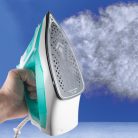 HOME HG V 22 gőzölős vasaló, 2200 W, kerámia bevonatú talp, öntisztító funkció, gőzölés és permet funkció