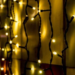 KSF_204_WW Home KSF 204/WW LED-es fényfüggöny, 2x2 m / 204 db melegfehér LED, állófényű, fekete vez