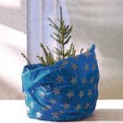 KT_250_BL Home KT 250/BL karácsonyfa takaró, kék alap, ezüst csillagok, fleece, beltéri